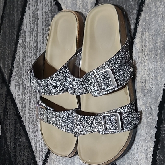 GLITTER SHINE SEQUINS DOUBLE STRAPS BUCKLE SANDALS - Picture 5 of 10
